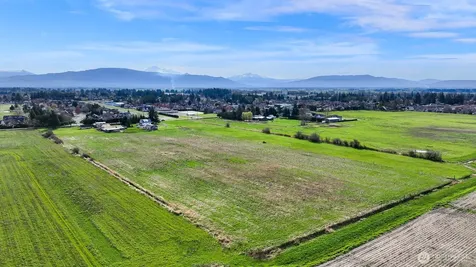 8683 Benson Road Lynden WA 98264