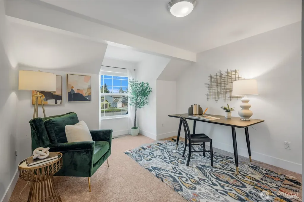 2 109th Place SE Everett WA 98208