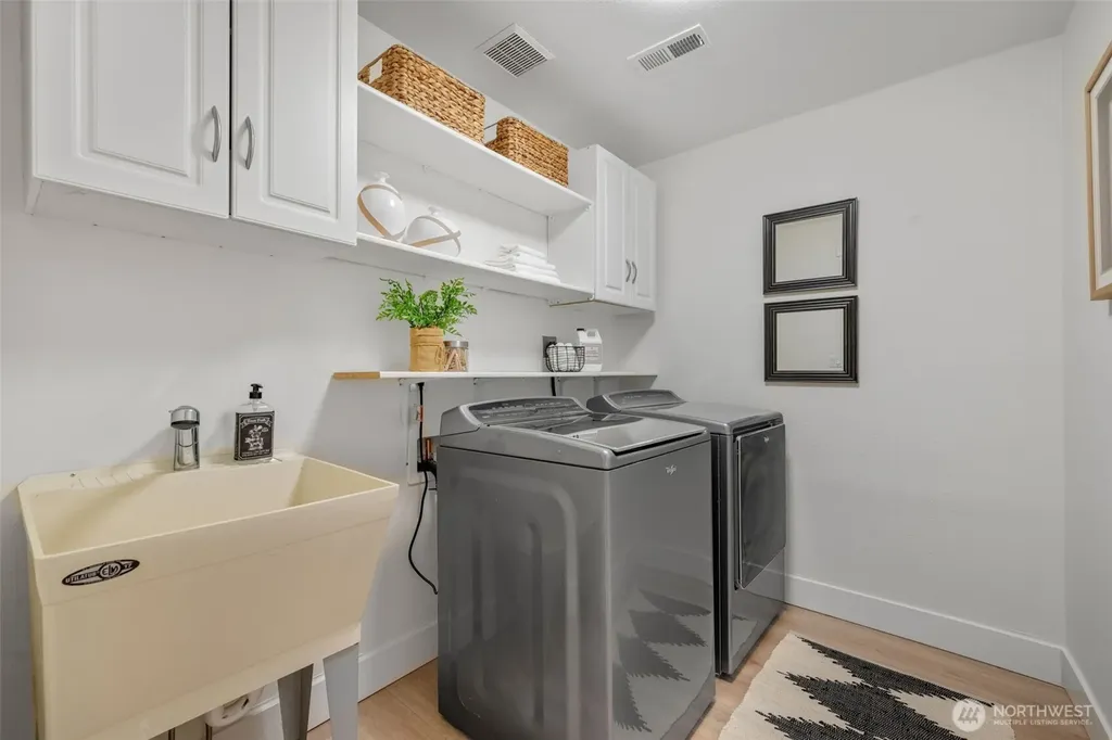 2 109th Place SE Everett WA 98208