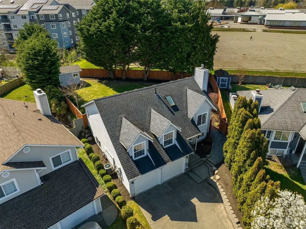 2 109th Place SE Everett WA 98208