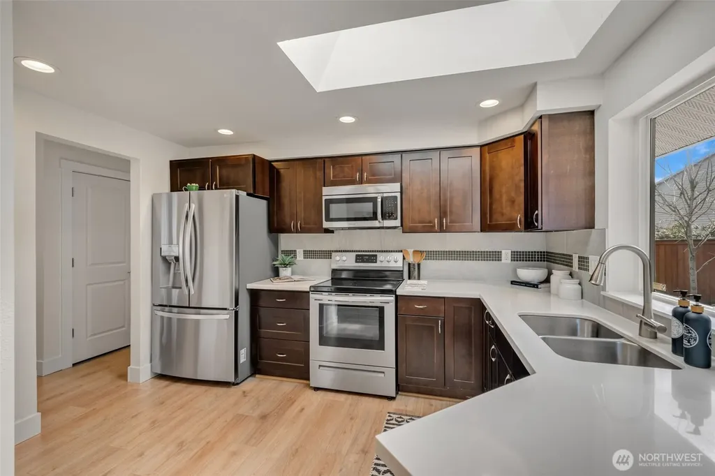 2 109th Place SE Everett WA 98208