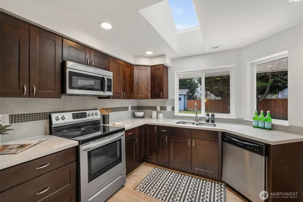 2 109th Place SE Everett WA 98208
