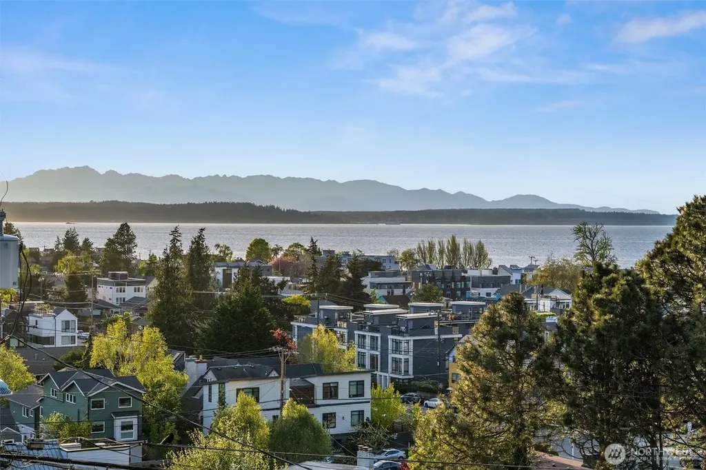 3310 59th Avenue SW Seattle WA 98116