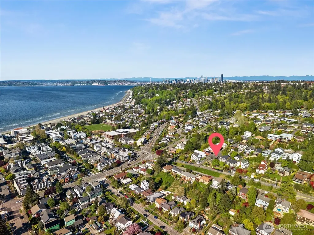 3310 59th Avenue SW Seattle WA 98116