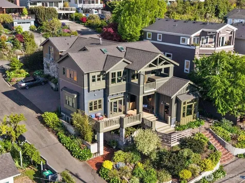 3310 59th Avenue SW Seattle WA 98116