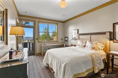 3310 59th Avenue SW Seattle WA 98116