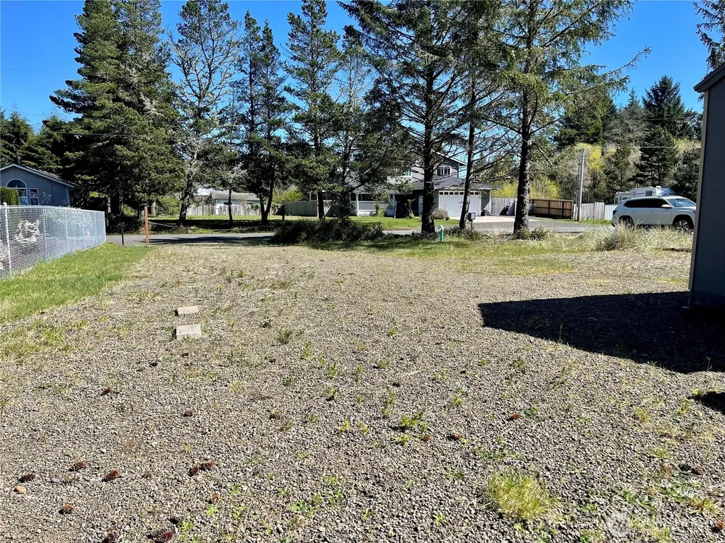 583 Meadow Avenue NE Ocean Shores WA 98569