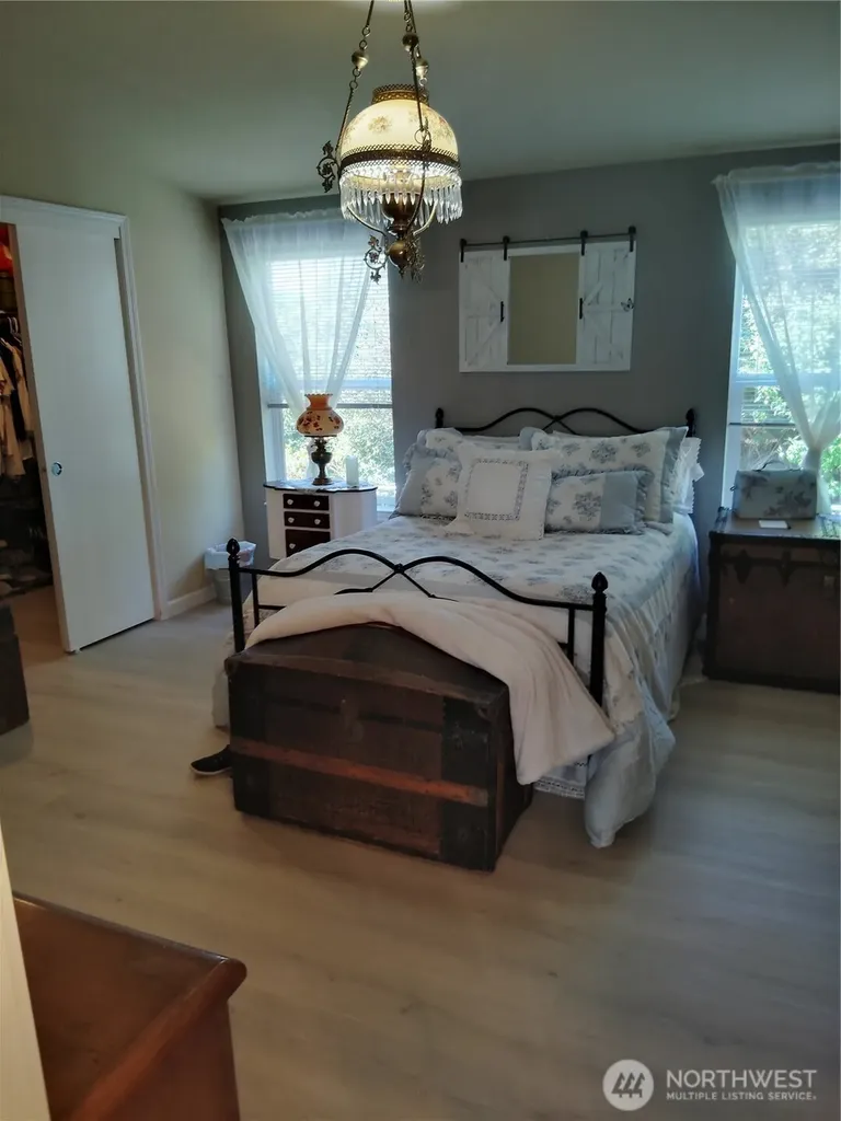 526 Sand Dune Avenue SW Ocean Shores WA 98569