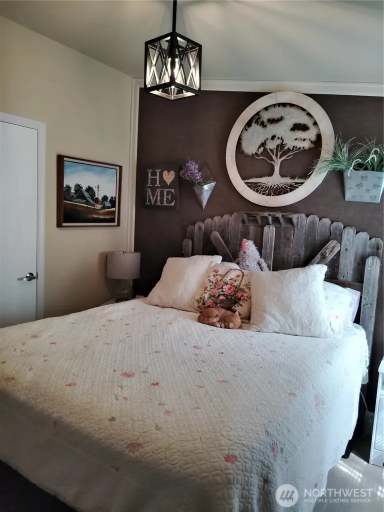 526 Sand Dune Avenue SW Ocean Shores WA 98569