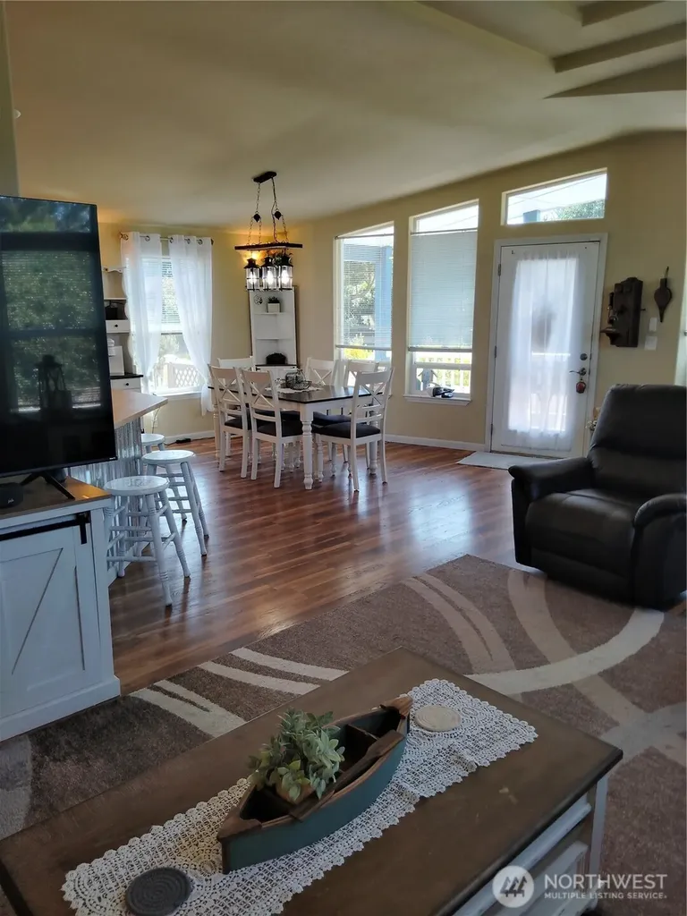 526 Sand Dune Avenue SW Ocean Shores WA 98569