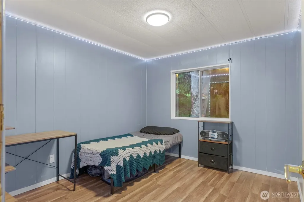 570 Crockett Lake Drive Coupeville WA 98239