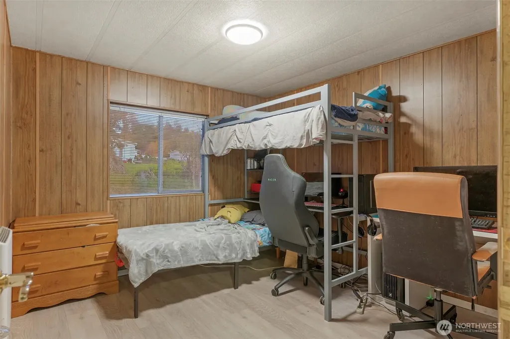 570 Crockett Lake Drive Coupeville WA 98239