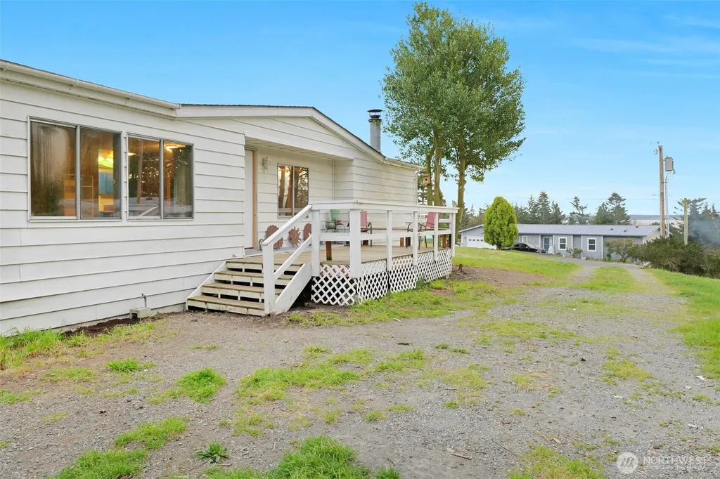 570 Crockett Lake Drive Coupeville WA 98239