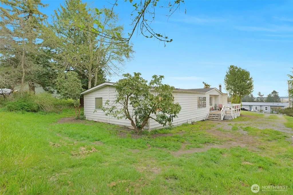 570 Crockett Lake Drive Coupeville WA 98239