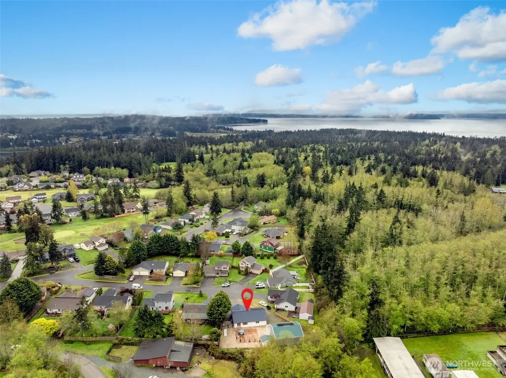 1211 Lotus Lane Freeland WA 98249