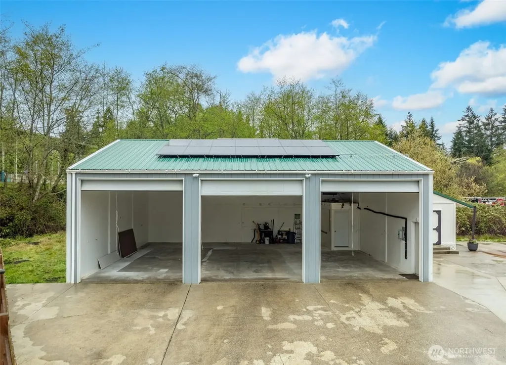 1211 Lotus Lane Freeland WA 98249