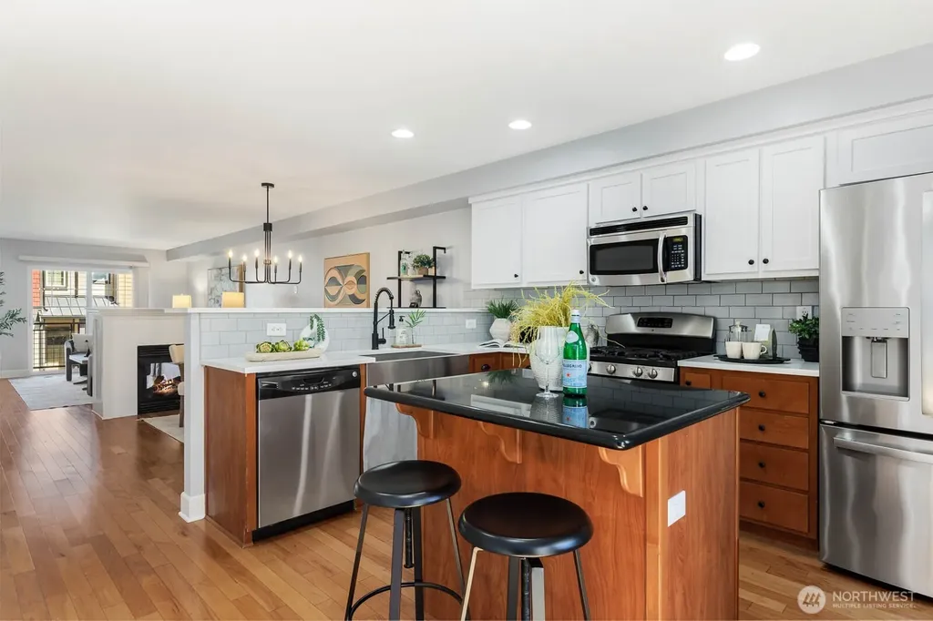 7123 Shinkle Place SW Seattle WA 98106