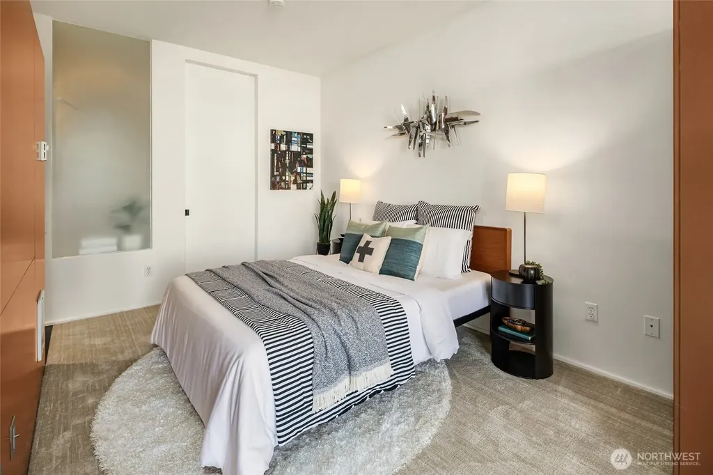 1111 E Pike Street Seattle WA 98122