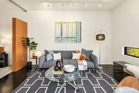 1111 E Pike Street Seattle WA 98122