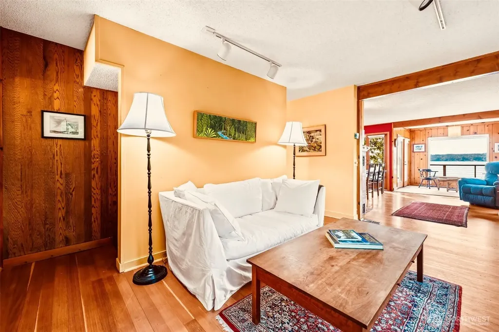 3620 Forest Beach Drive NW Gig Harbor WA 98335