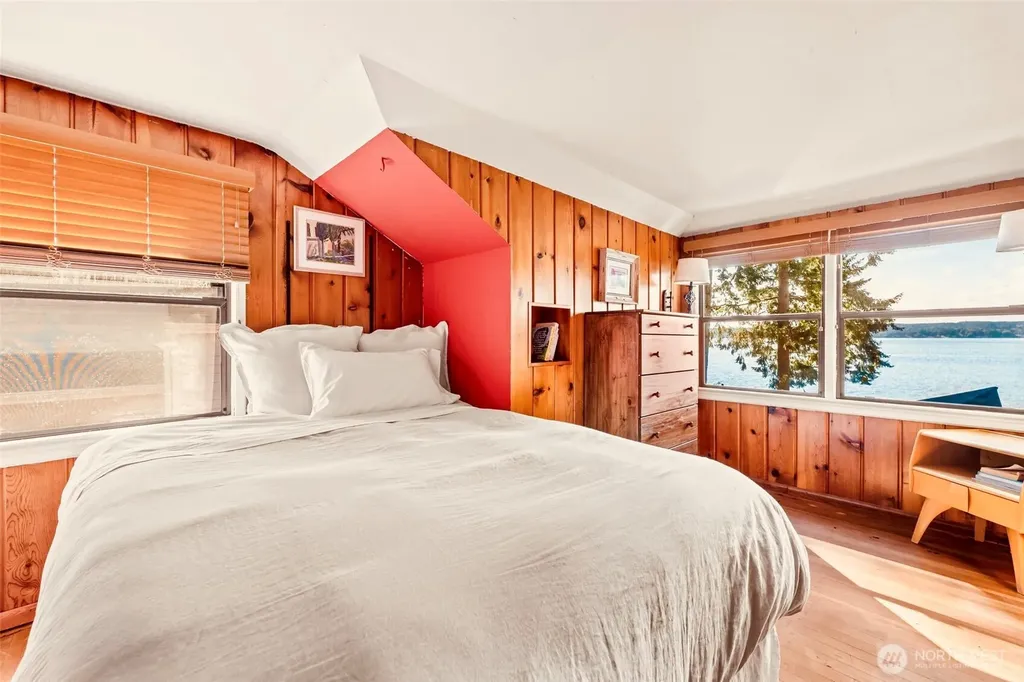 3620 Forest Beach Drive NW Gig Harbor WA 98335