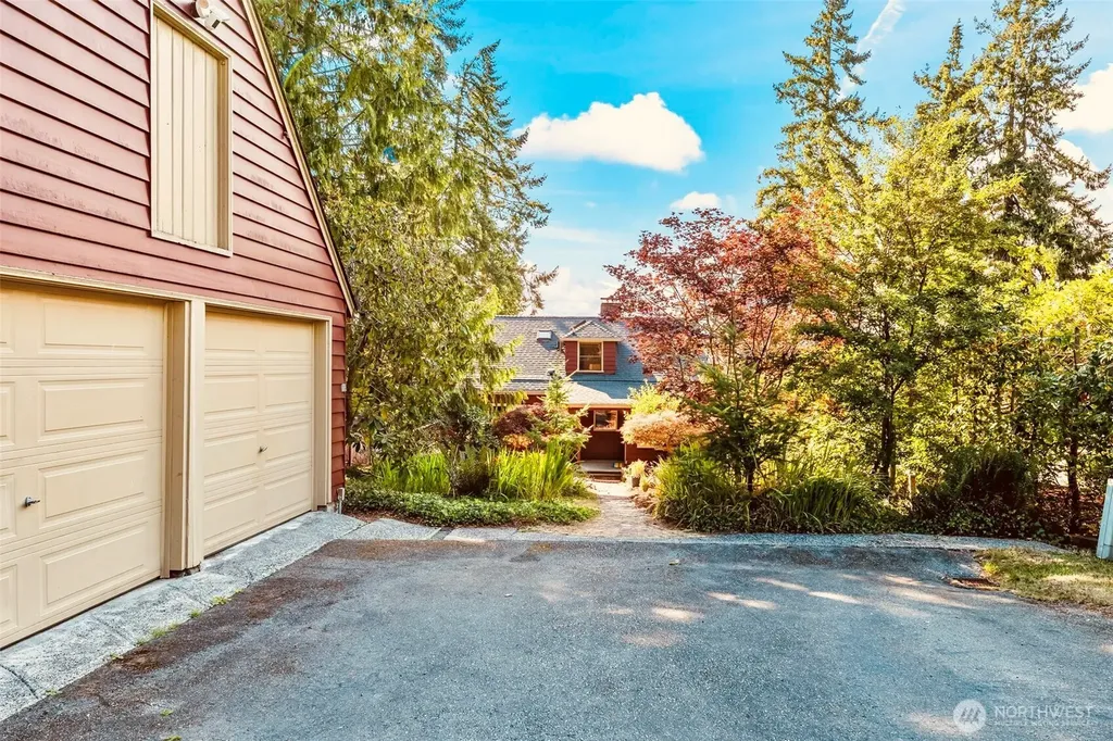3620 Forest Beach Drive NW Gig Harbor WA 98335
