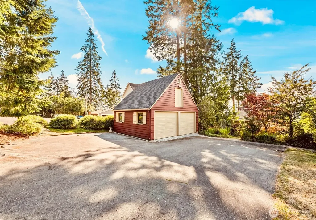 3620 Forest Beach Drive NW Gig Harbor WA 98335