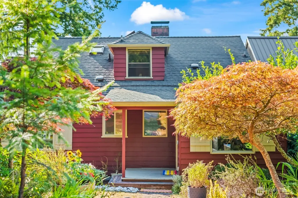 3620 Forest Beach Drive NW Gig Harbor WA 98335