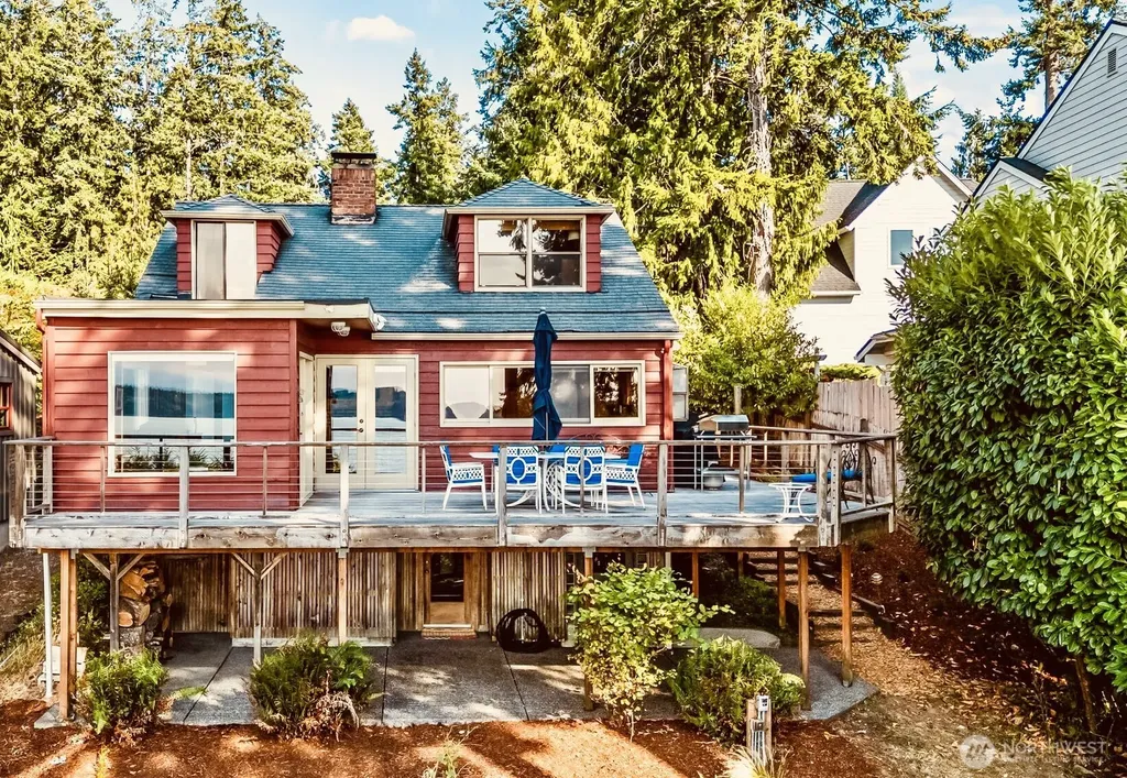 3620 Forest Beach Drive NW Gig Harbor WA 98335