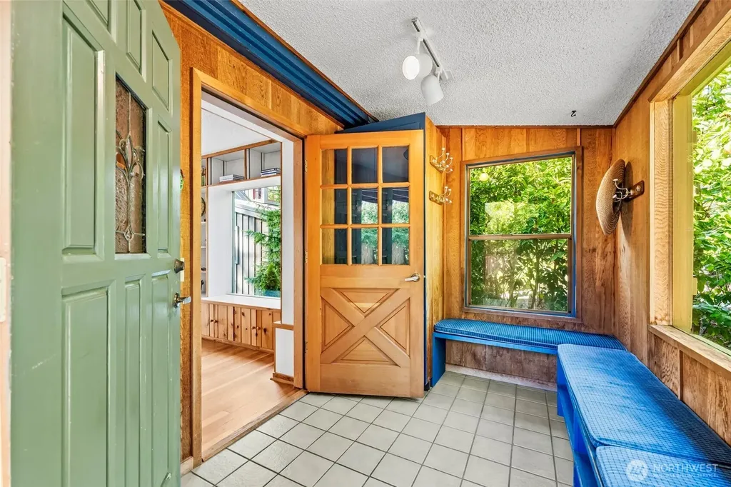 3620 Forest Beach Drive NW Gig Harbor WA 98335