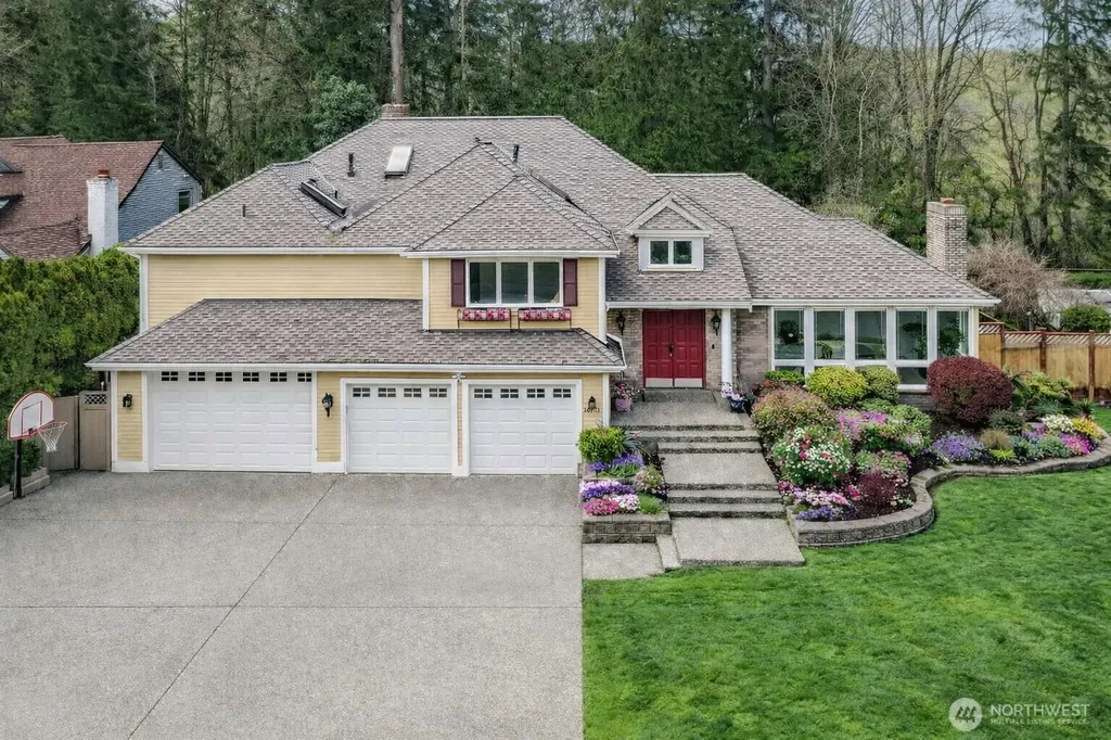 14021 SE 64th Street Bellevue WA 98006