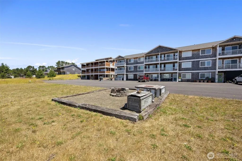1411 Ager Drive Long Beach WA 98631