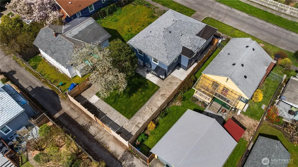 1811 S Stevens Street Seattle WA 98292