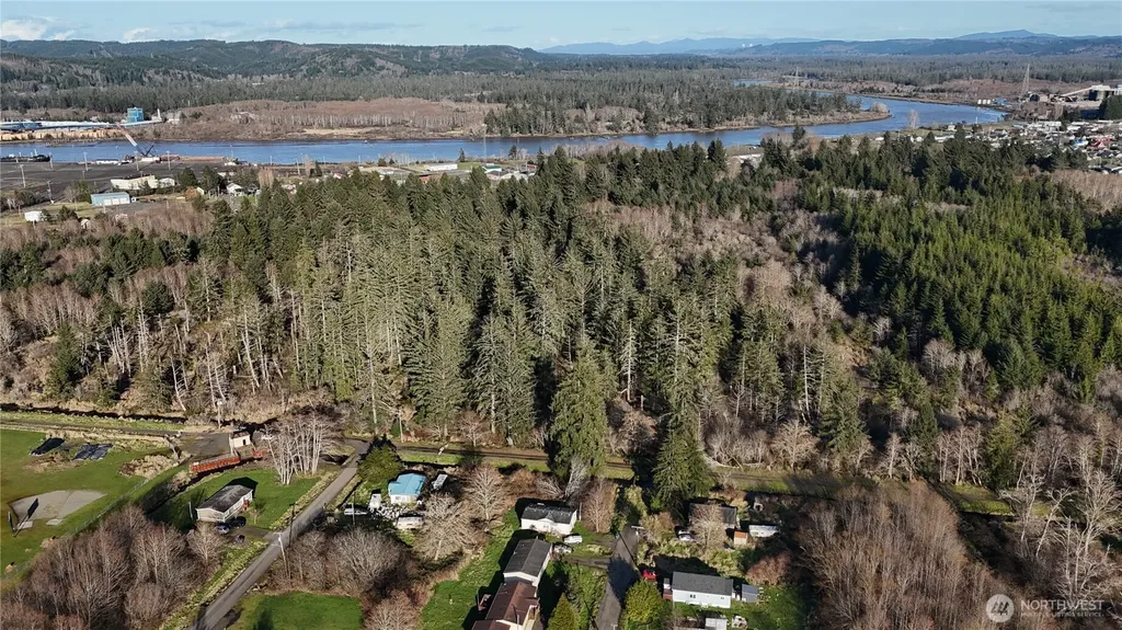 7 012203801600 Aberdeen WA 98520