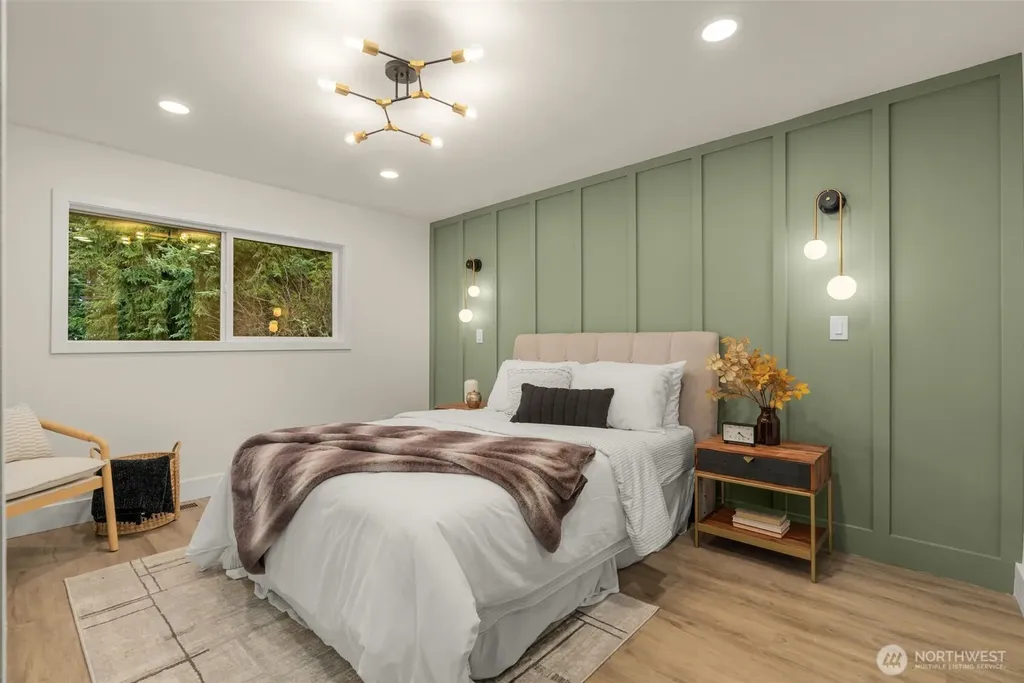 7017 NE 155th Place Kenmore WA 98028