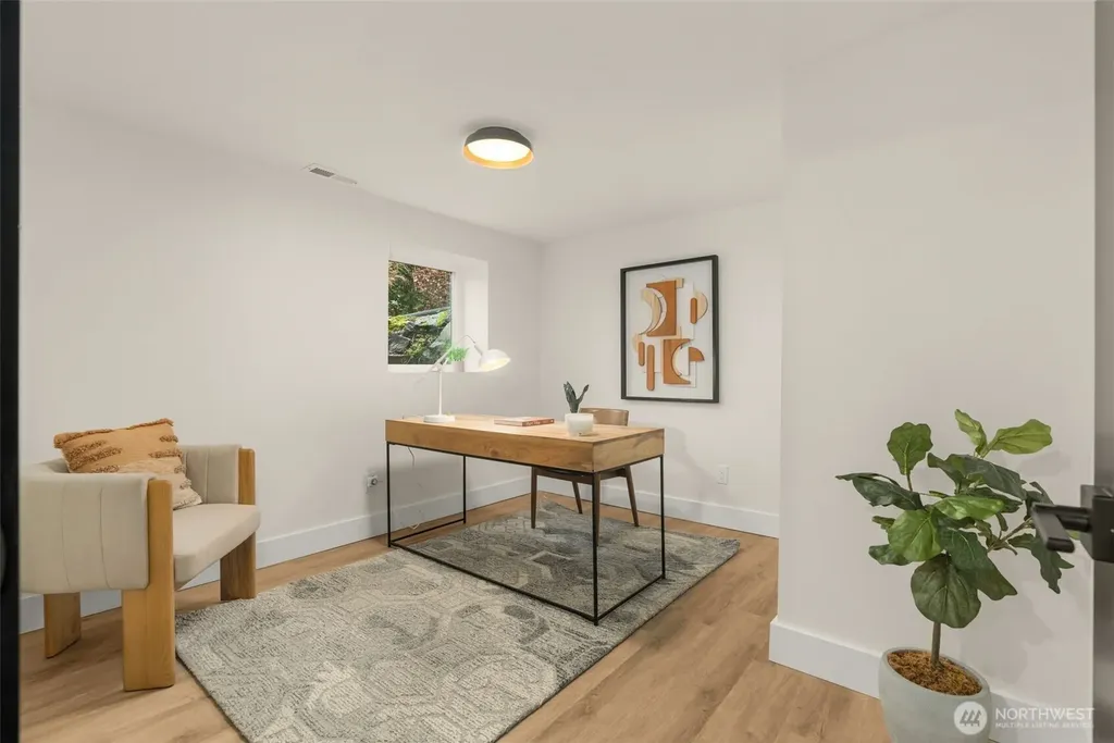 7017 NE 155th Place Kenmore WA 98028