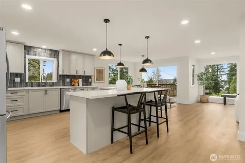 7017 NE 155th Place Kenmore WA 98028
