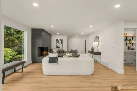 7017 NE 155th Place Kenmore WA 98028