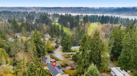 7017 NE 155th Place Kenmore WA 98028