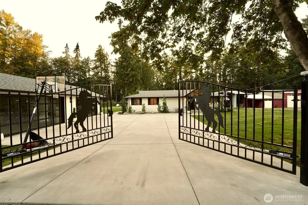 29517 164th Avenue SE Kent WA 98042
