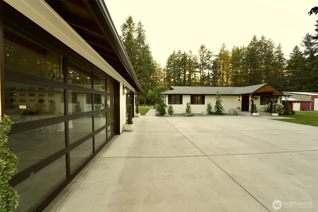 29517 164th Avenue SE Kent WA 98042