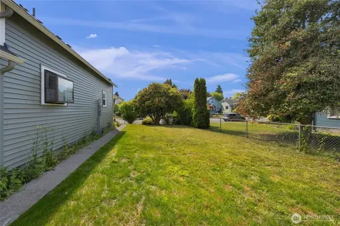 1925 Lombard Everett WA 98201