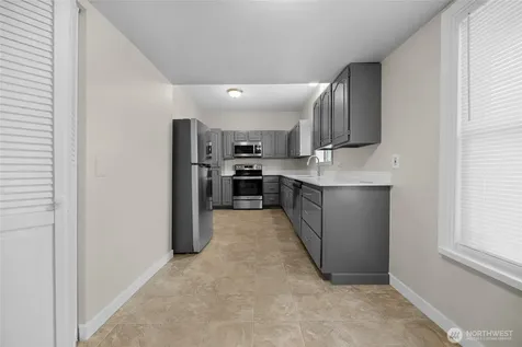 1925 Lombard Everett WA 98201