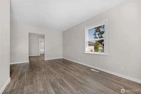 1925 Lombard Everett WA 98201