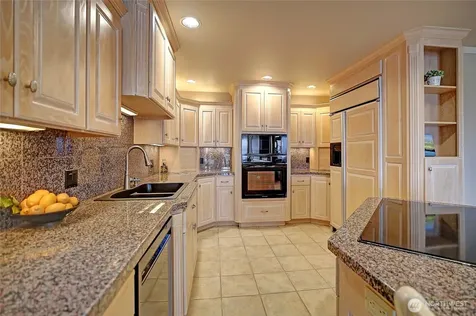 505 Green Island Way Camano Island WA 98282