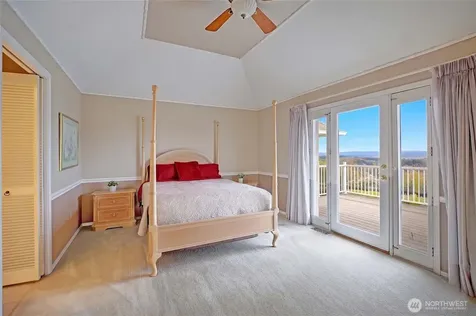 505 Green Island Way Camano Island WA 98282