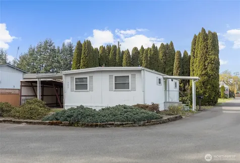 5222 70th Ave Ct E Puyallup WA 98371