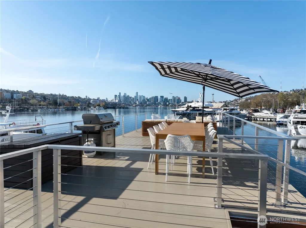 2309 N Northlake Way Seattle WA 98107