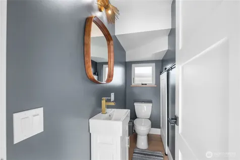 2309 N Northlake Way Seattle WA 98107