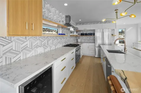 2309 N Northlake Way Seattle WA 98107